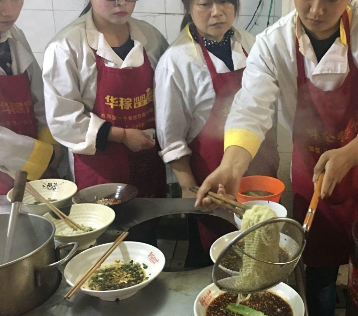 特色餐饮创业的八个管理技巧!