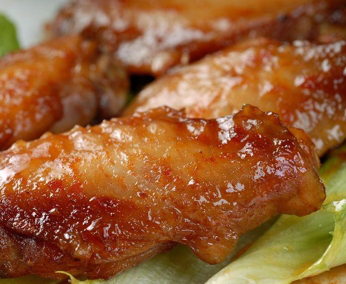 餐饮创业摆地摊卖烤翅市场前景如何？