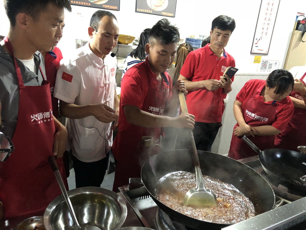 麻辣小龙虾