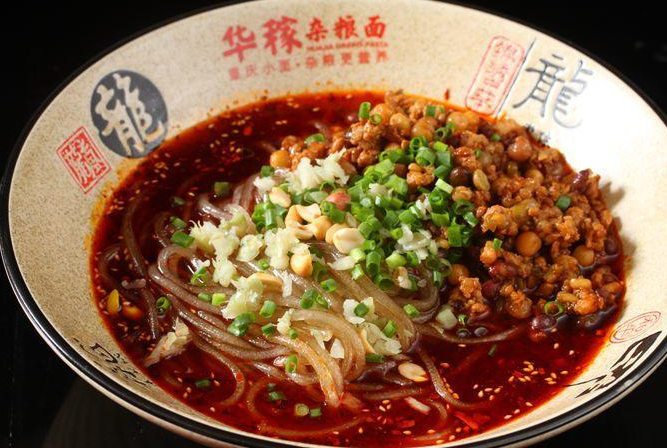 重庆小面品牌众多，餐饮创业应该如何做选择？